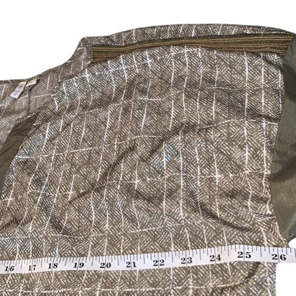 Cato Womens Plus Size 22/24W Green Printed Tunic Top With Short Sleeves & V-Neck - Picture 9 of 10